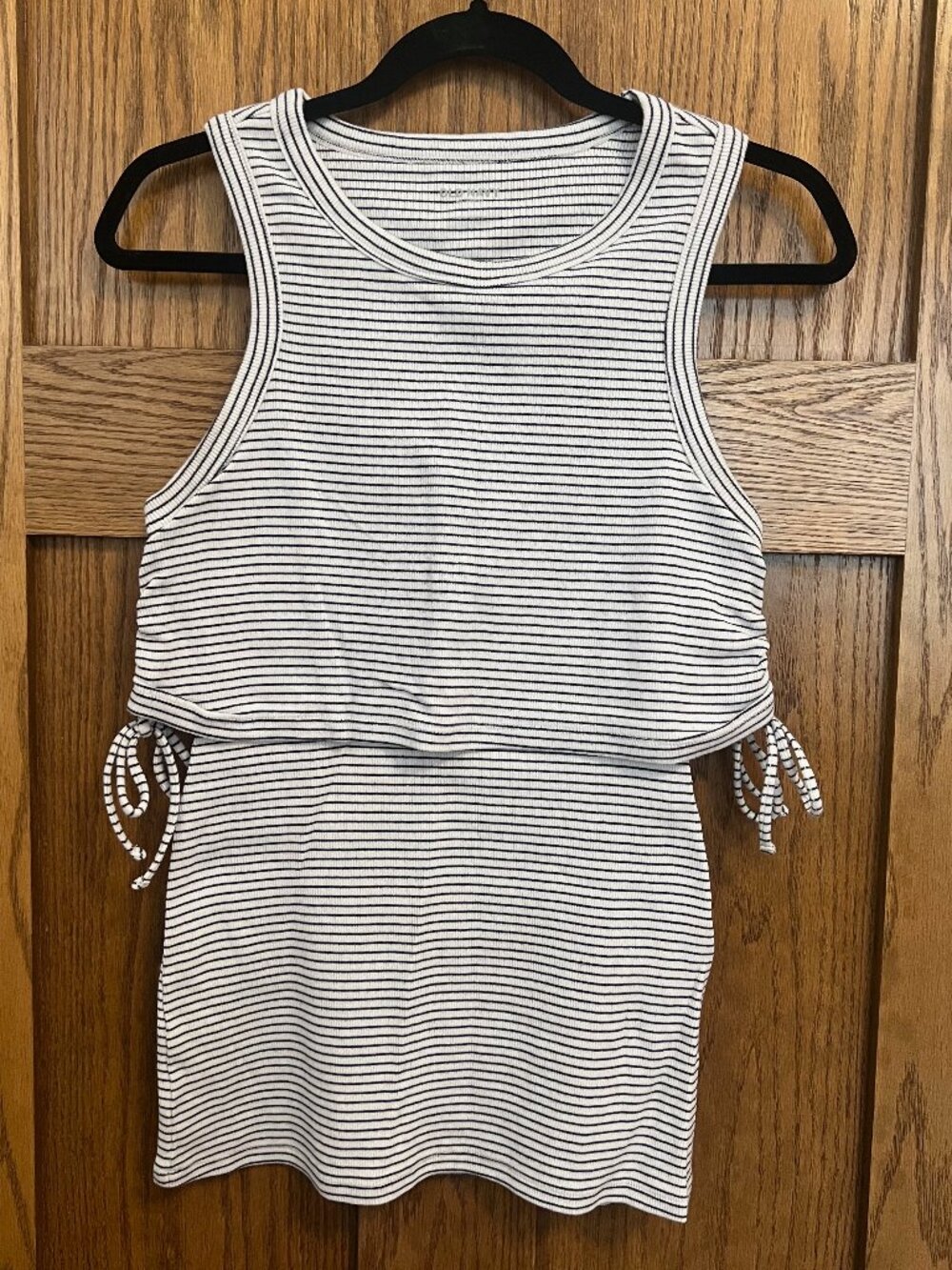 Old Navy Maternity EveryWear Sleeveless Tie-Side Nursing Top - L